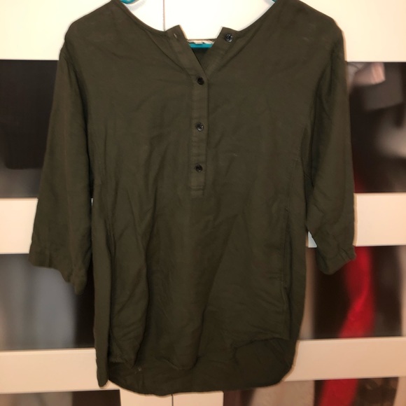 ARITZIA dark green shirt - Picture 1 of 1